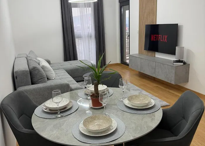 Premium With Garage Apartment Podgorica